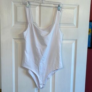 White square neckline bodysuit Size Large